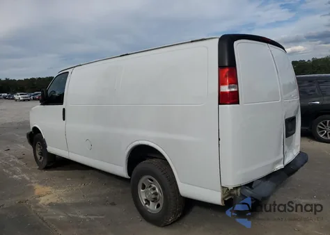 2021 Chevrolet Express G2500 from USA, damaged, VIN 1GCWGAFP9M1146543